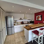 דירה 2 Chambres, Vue Mer, Clim, Wifi, Piscine *